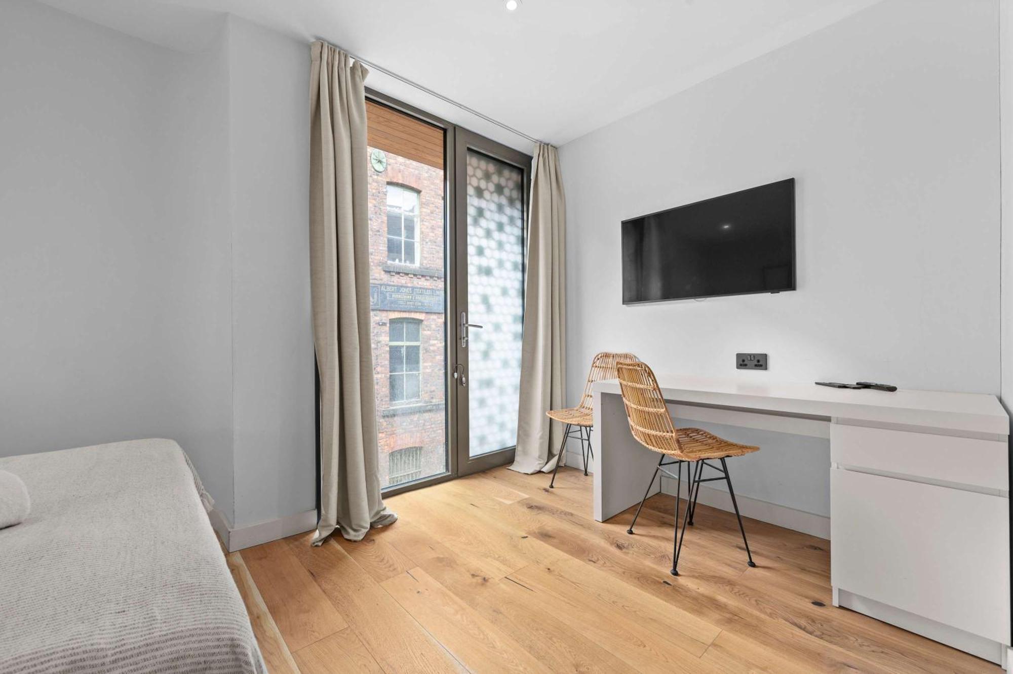 Stunning Luxury Townhouse In Centre Of * Manchester